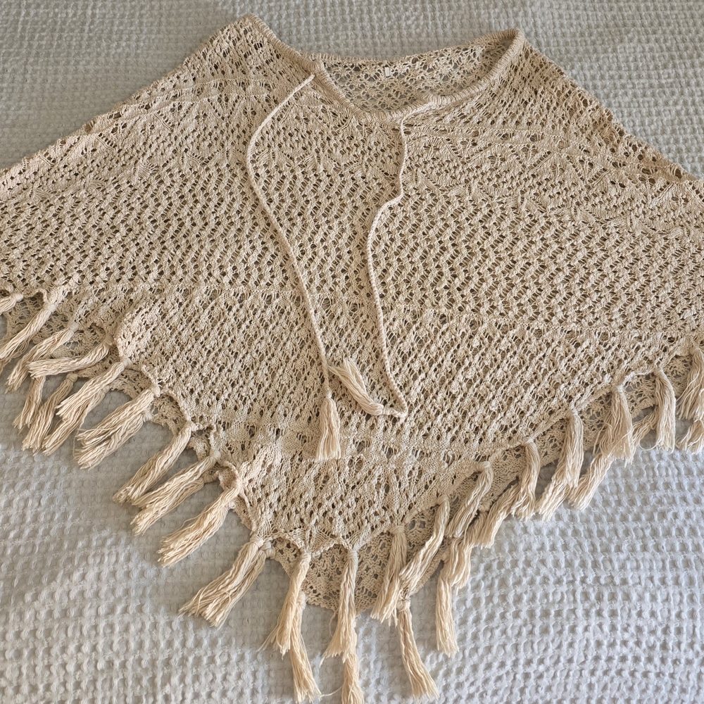 Crocheted Girls/Womens PONCHO One Size